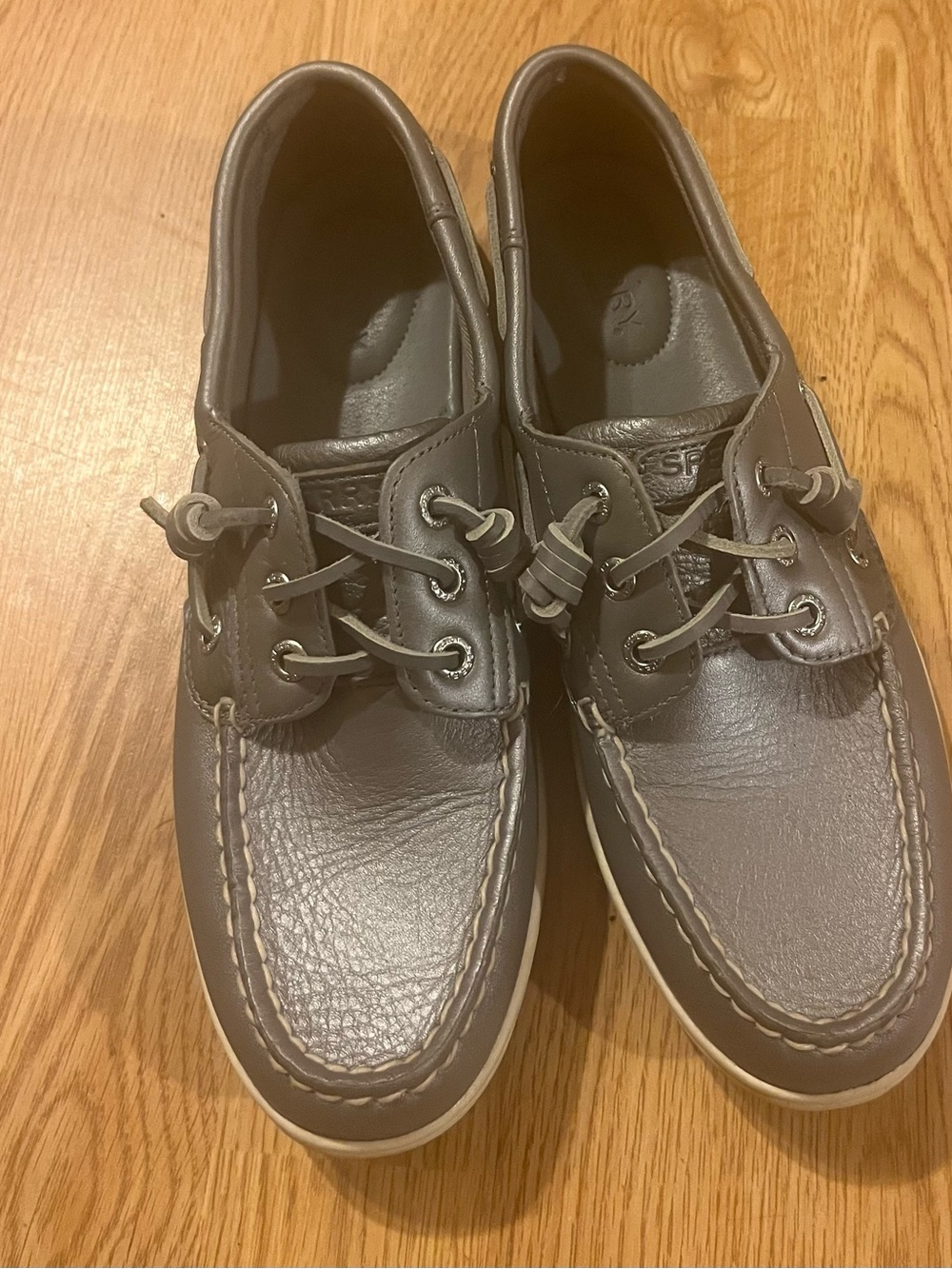 Women’s Casual Leather Boat Shoes - Gray